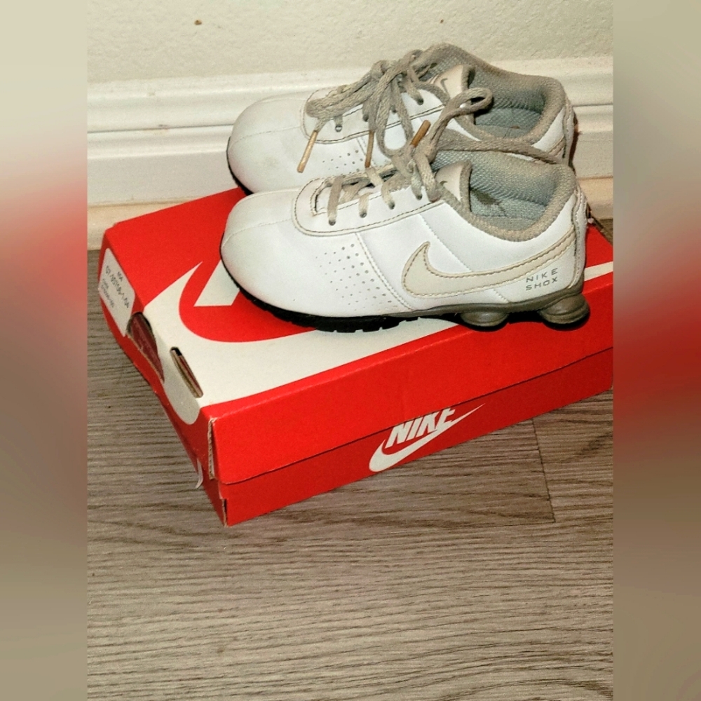 Kids nike shox deliver sms shoes